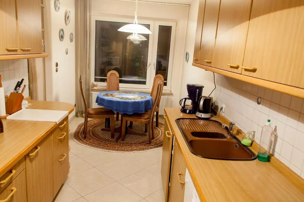 Deutsche Messe Zimmer - Private Apartments Hannover Exhibition Center Alloggio in famiglia