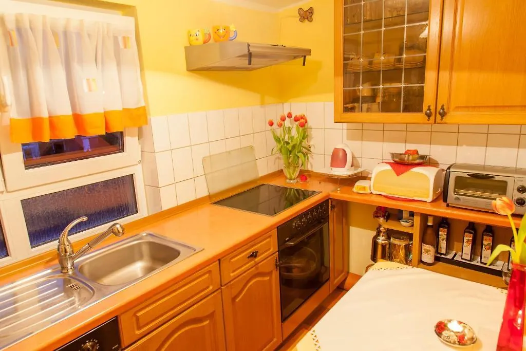 Deutsche Messe Zimmer - Private Apartments Hannover Exhibition Center Alloggio in famiglia